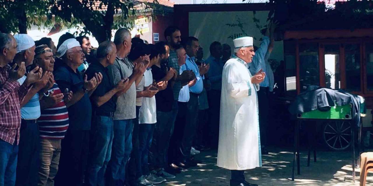 Ayakkabı Boyacısı Son Yolculuğuna Uğurlandı