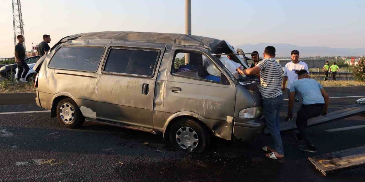 Turgutlu’da Trafik Kazası: 7 Yaralı