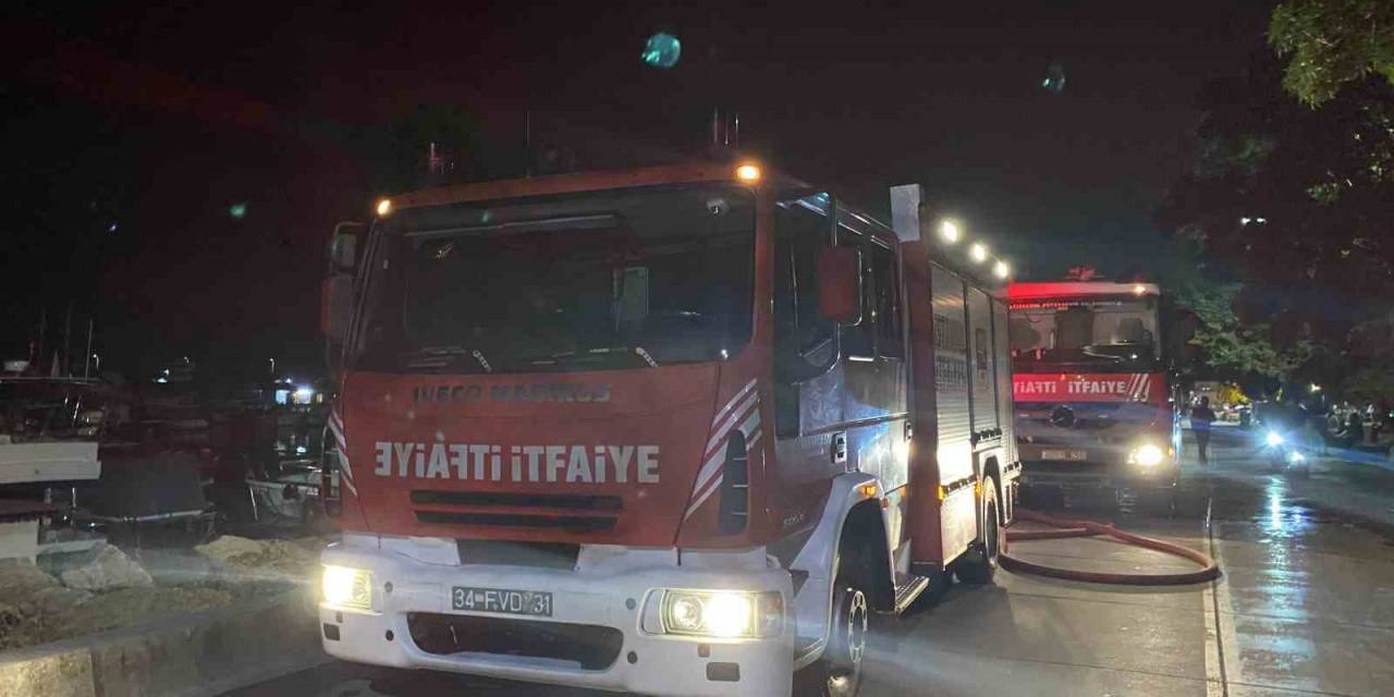 Maltepe’de Tekne Alev Alev Yandı