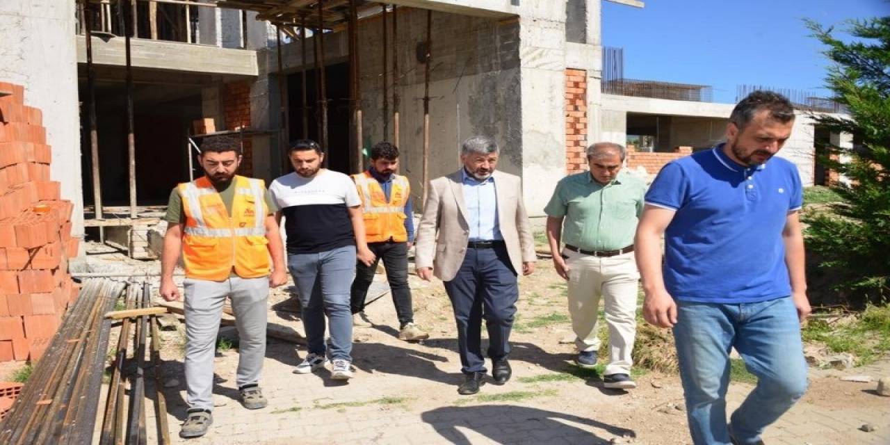 Gediz Gençlik Merkezi İnşaatı Hızla Yükseliyor