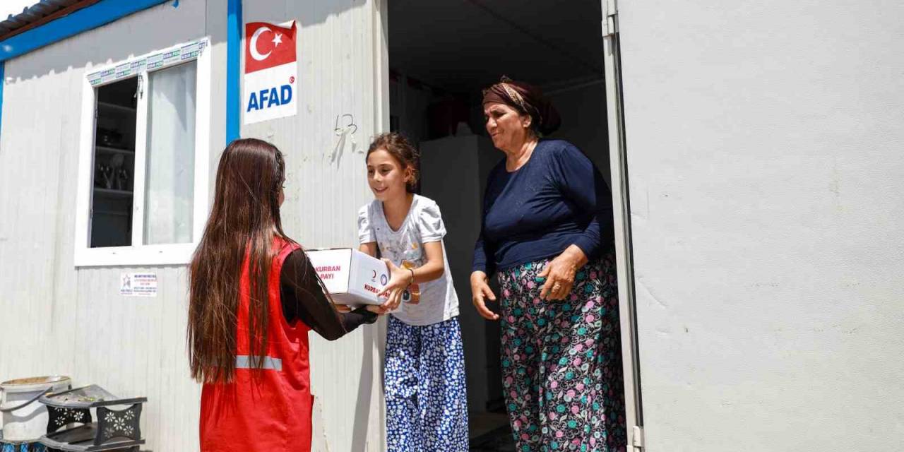 Kızılay 50 Bin Kilogram Kurban Payını Depremzedelere Ulaştırıyor