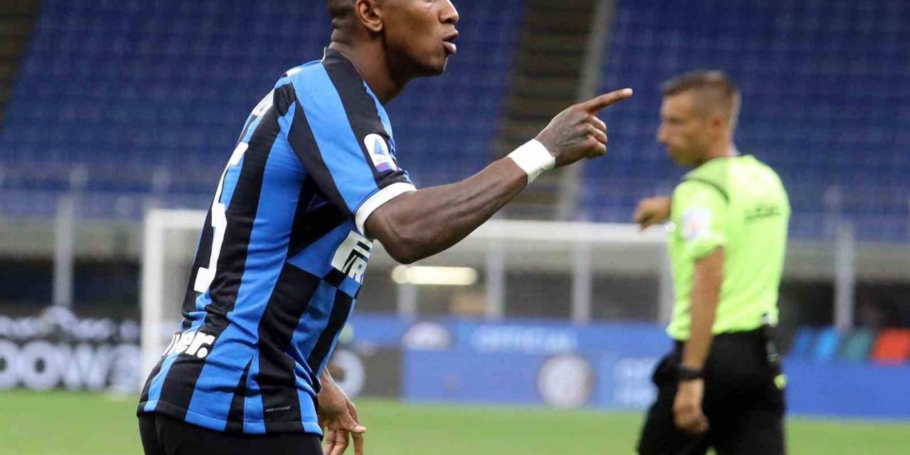 Everton, 38 Yaşındaki Ashley Young’ı Transfer Etti