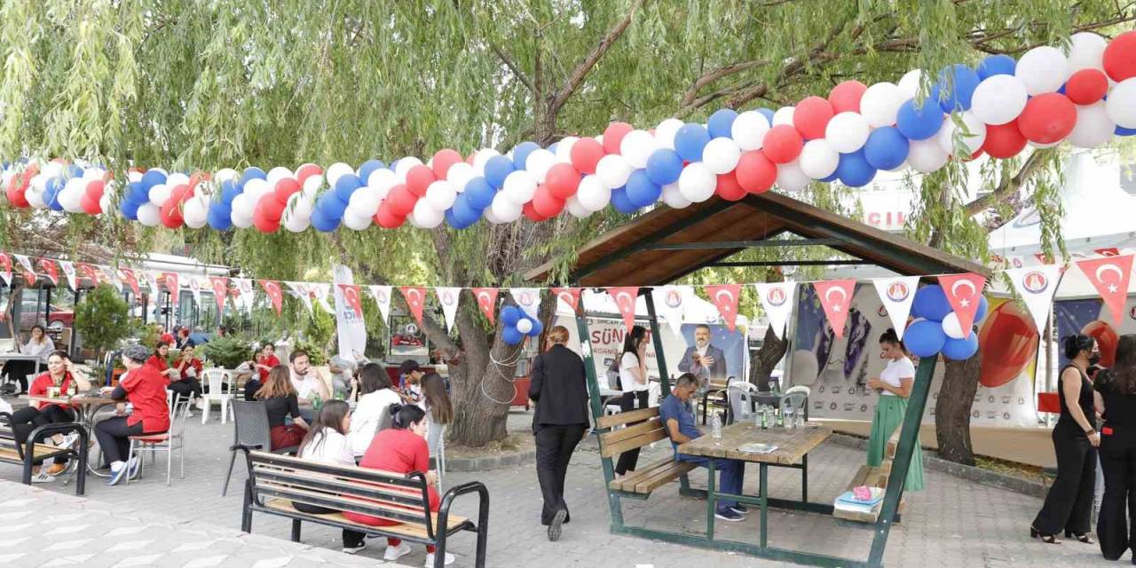 Başkan Ercan Sünnet Olan Çocukları Ziyaret Etti