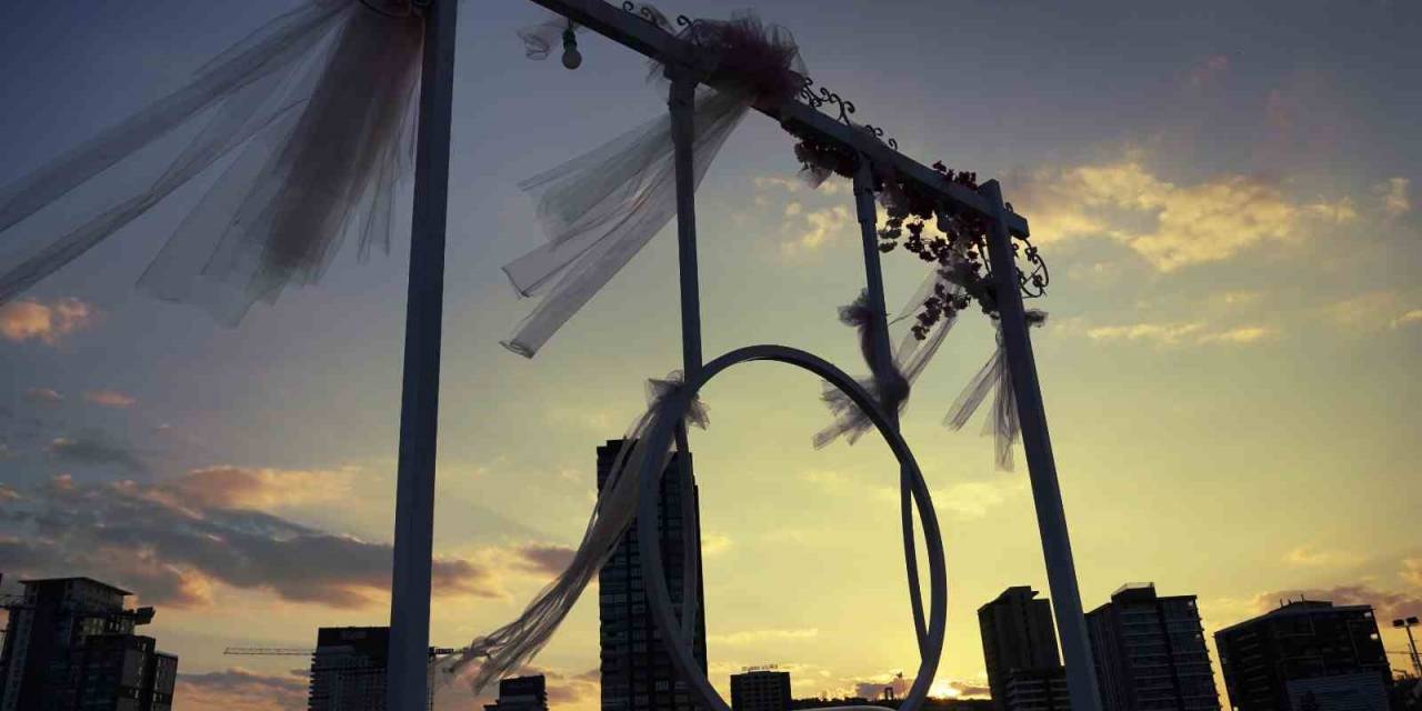 Başkan Altınok Fotoğrafçıları Lavanta Ve Gül Bahçesine Davet Etti