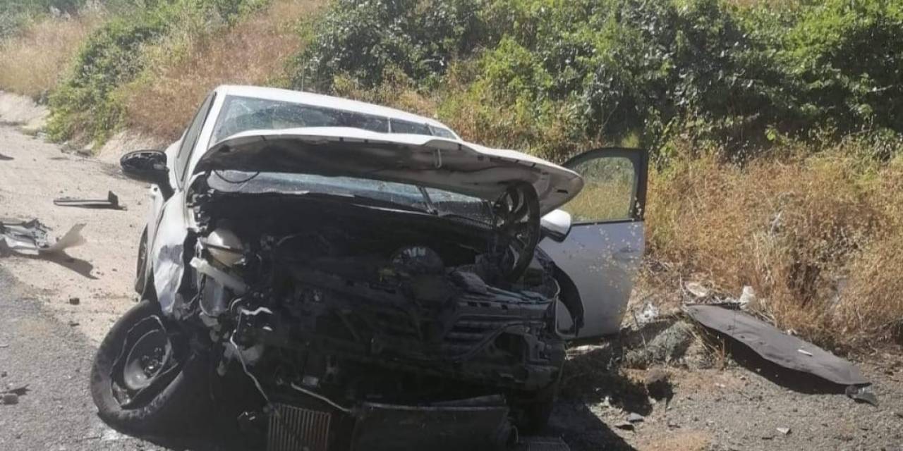 Kontrolden Çıkan Otomobil Sulama Kanalına Devrildi: 1 Yaralı