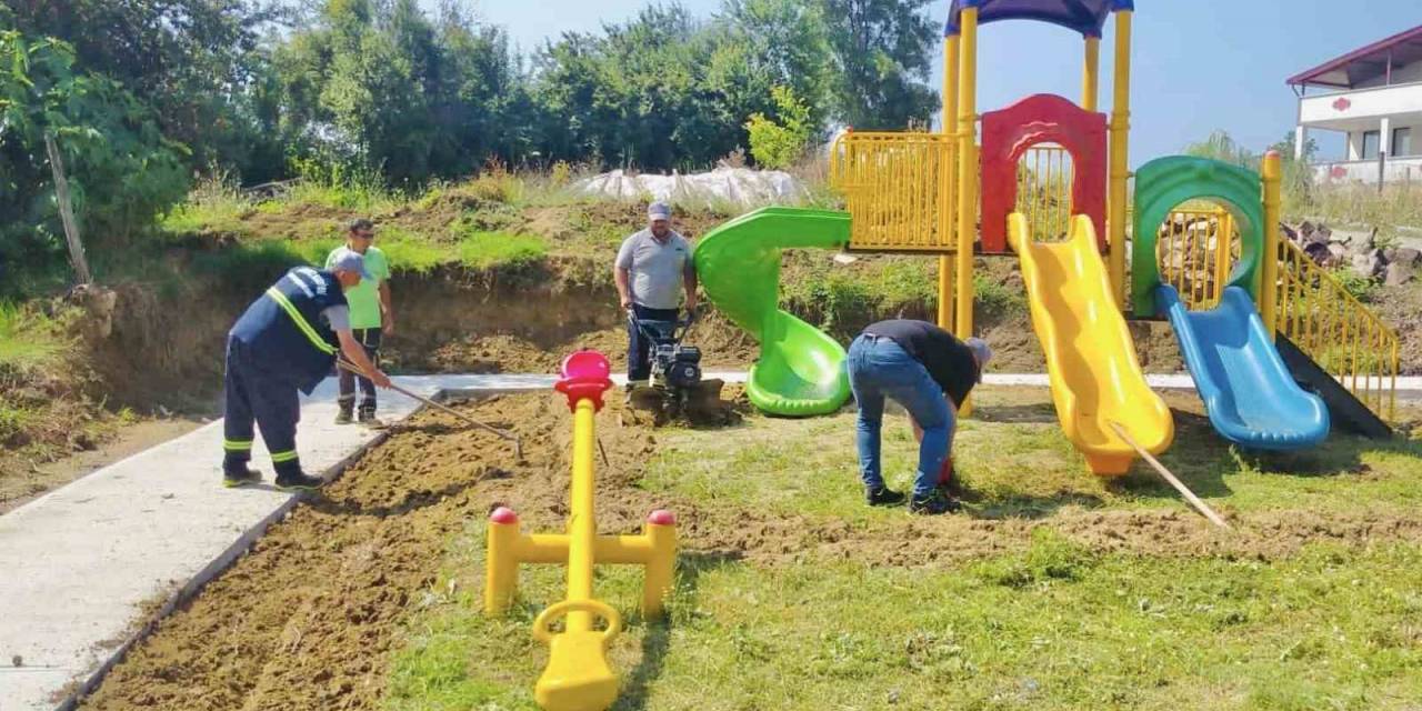 Köylerde Parklar Yenileniyor