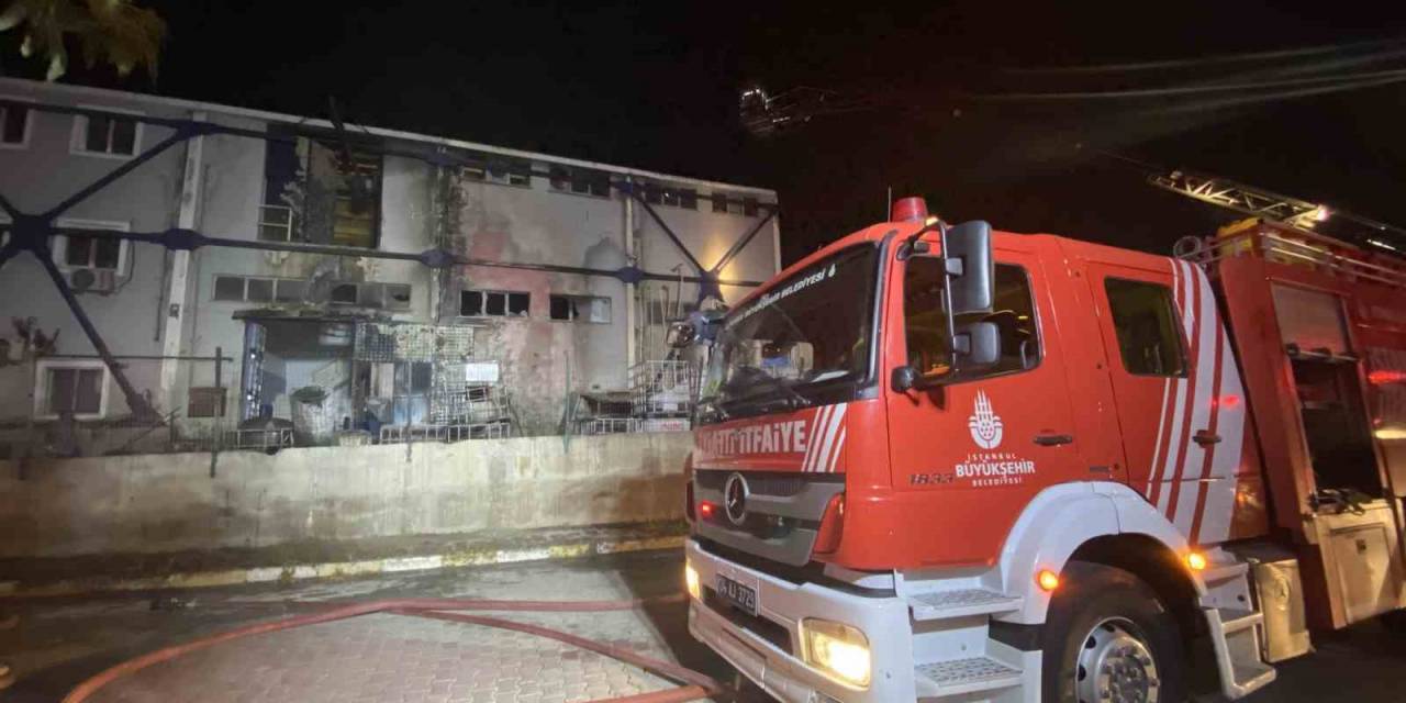 Tuzla’da Kimyacılar Sanayi Sitesi’nde Yangın