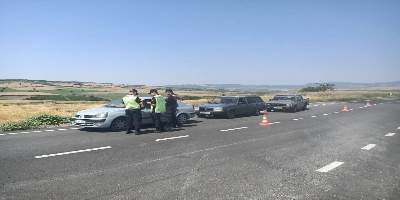 Balıkesir’de Jandarmadan Uyuşturucu Ve Organize Suç Operasyonu