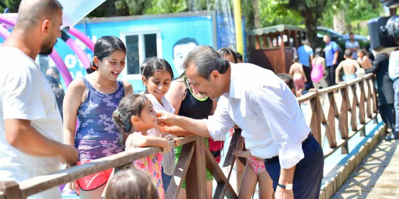 Çukurova’da Çocuklar Su Oyun Parklarıyla Hem Serinliyor Hem Eğleniyor