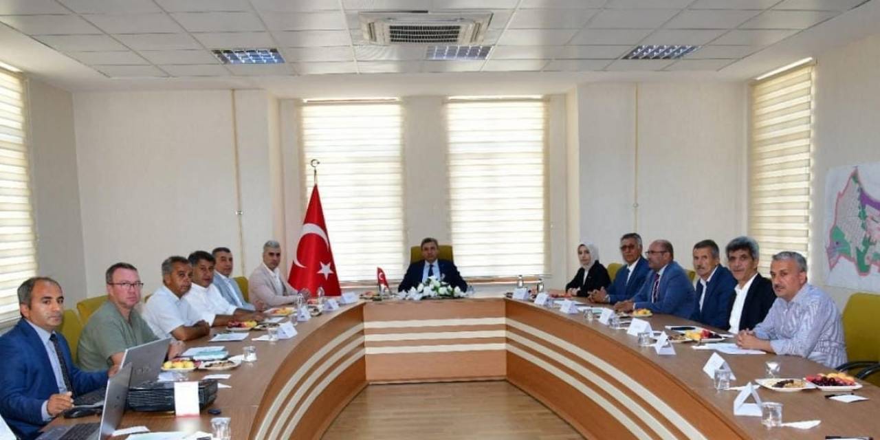 Yazıhan’da Osb Müteşebbis Heyeti Toplantısı