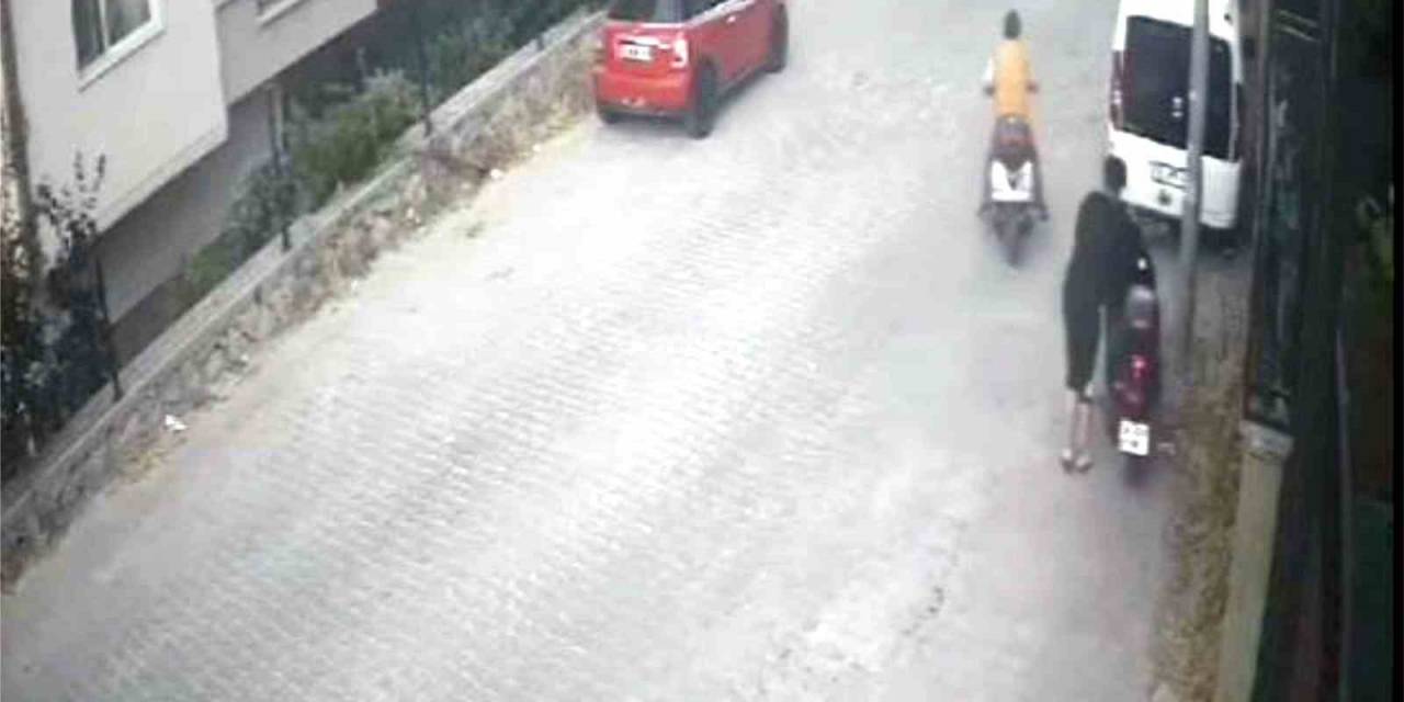 Bursa’da Motosiklet Hırsızları Kamerada
