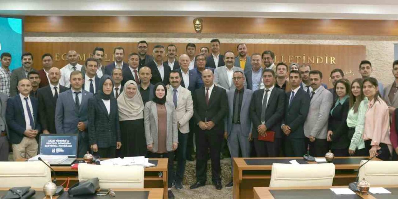 Büyükşehir’den Arazi Yönetimi Ve Kentsel Dönüşüm Eğitimi