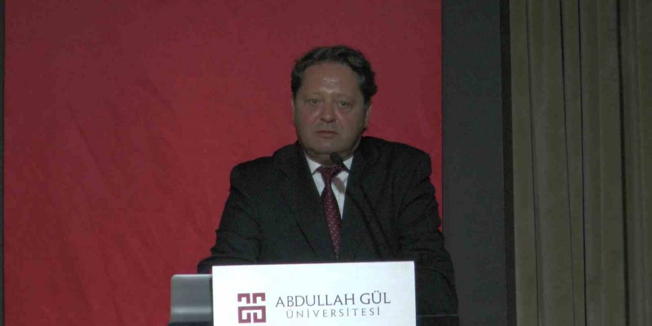 Rektör Yılmaz: “15 Temmuz Artık Milli Birliğimizin Ve Demokrasimizin Temel Bir Sembolü”