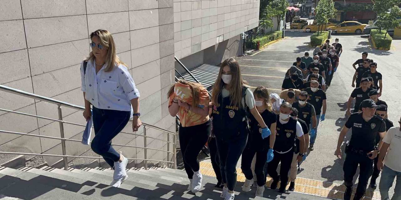 7 İlde Gerçekleşen Fuhuş Operasyonunda Yakalanan 14 Şüpheli Tutuklandı