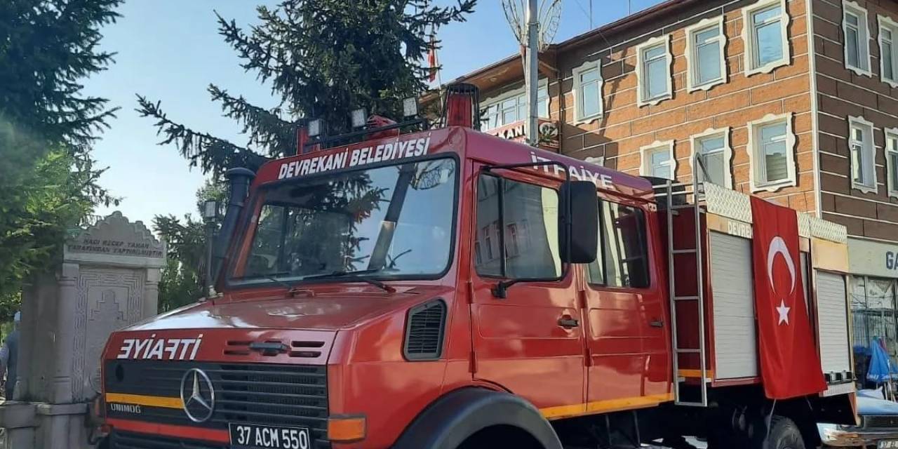 Devrekani Belediyesine, Tarım Ve Orman Bakanlığınca Arazöz Hibe Edildi