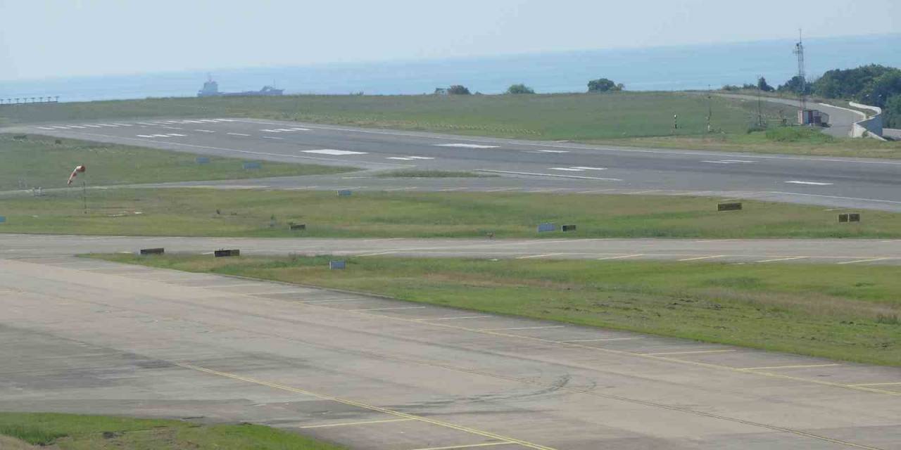 Trabzon Havalimanı’nın Pisti Yeniden Bakıma Alınıyor