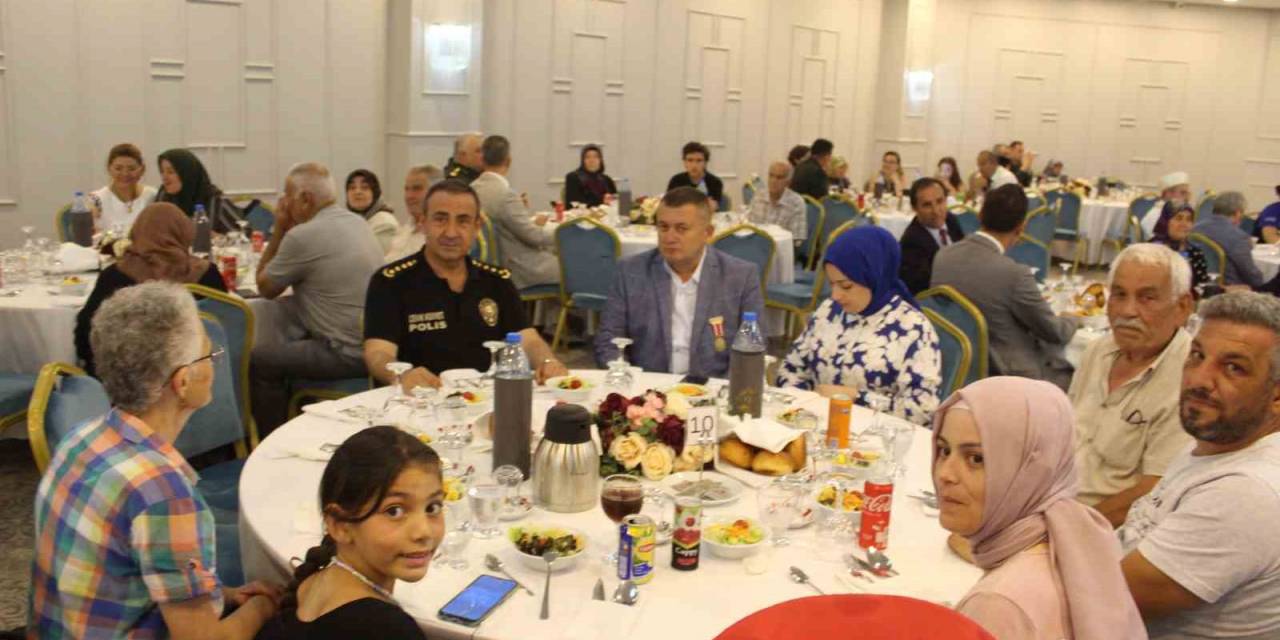 Tekirdağ’da Şehit Ve Gazi Aileleri Yemekte Buluştu