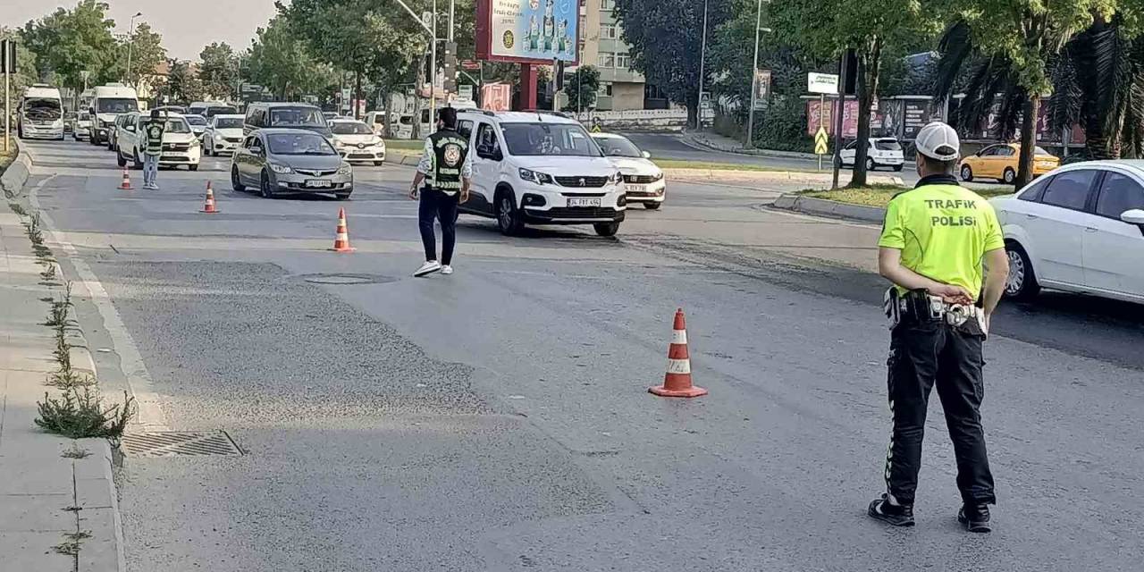 Bakırköy’de Sivil Polis Ekipleri Minibüslere Yolcu Gibi Binerek Denetim Gerçekleştirdi