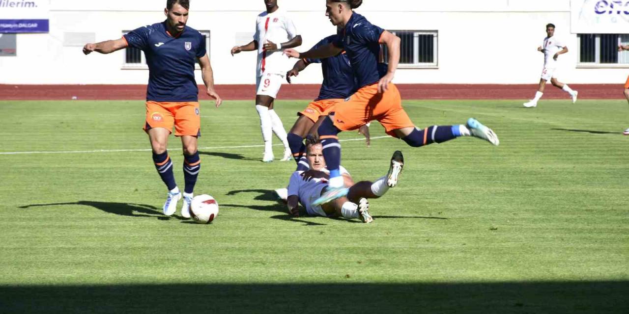 Antalyaspor Hazırlık Maçında Başakşehir’i 2-1’lik Skorla Geçti
