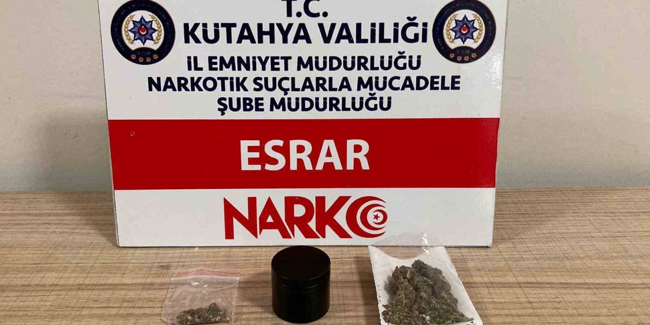 Kütahya’da Bir Araçta Uyuşturucu Ele Geçirildi
