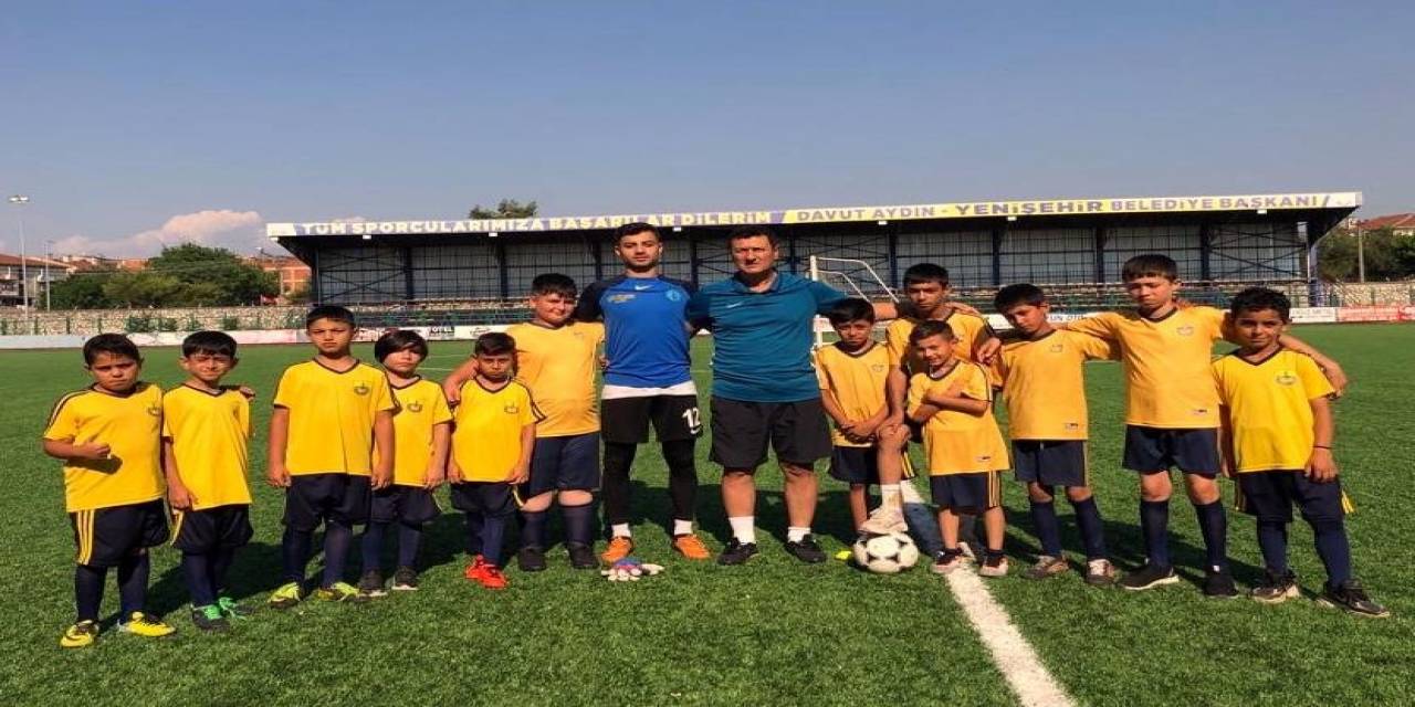 Kendisini Keşfeden Hocasına Emanet