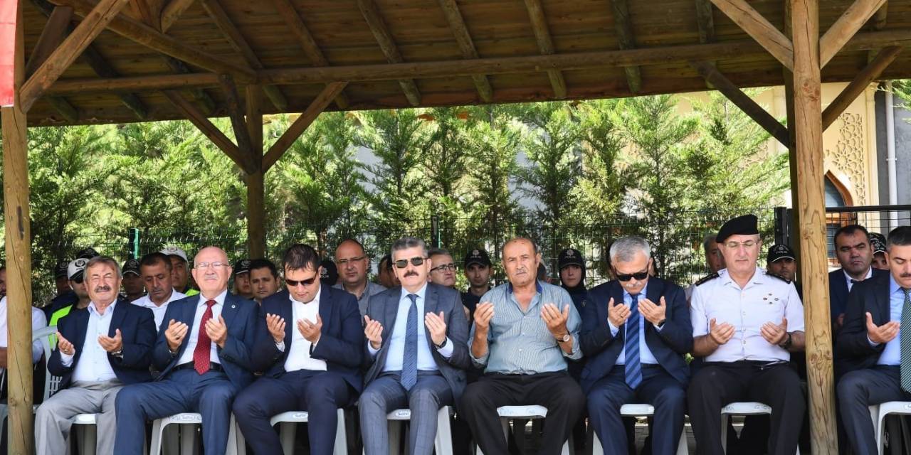 15 Temmuz Şehidi, Cumhurbaşkanı Koruması Mehmet Çetin Mezarı Başında Anıldı