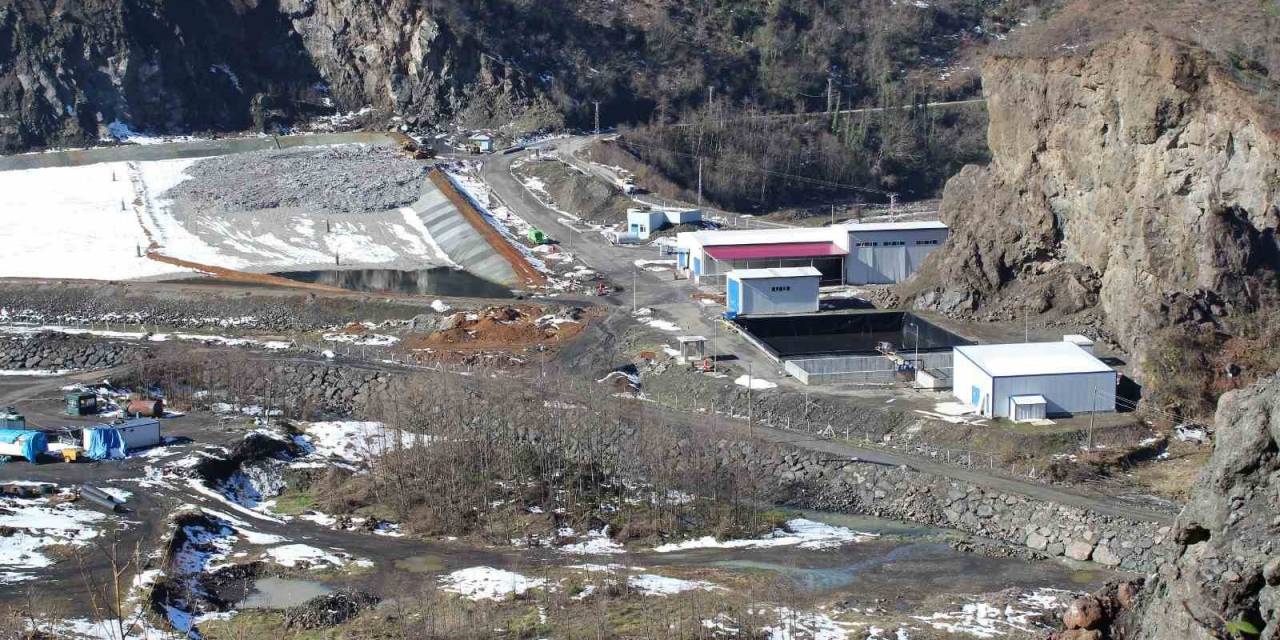 Çöp Tesisine Karşı Vatandaşlar,mahkeme Kararlarının Ardından Eyleme Başladı