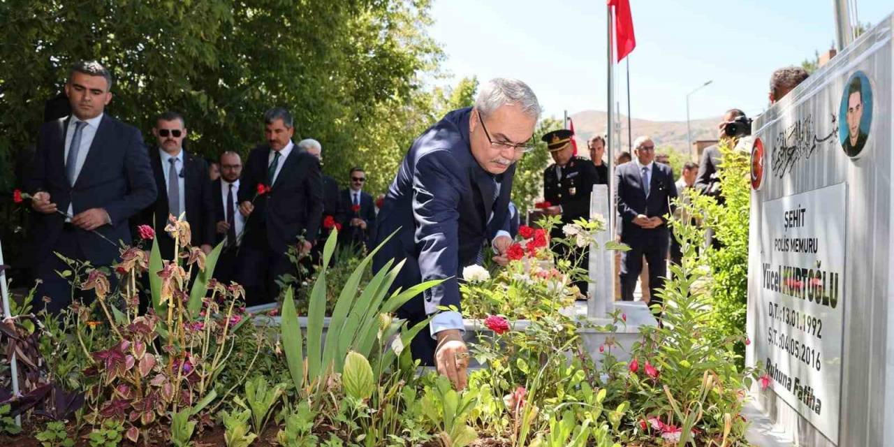 Muş’ta 15 Temmuz Dolayısıyla Etkinlikler Düzenlendi