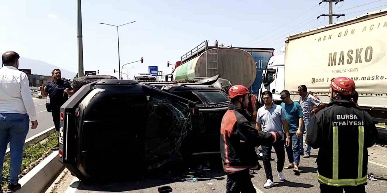 Kırmızı Işıkta Tır Dehşeti: 5 Yaralı