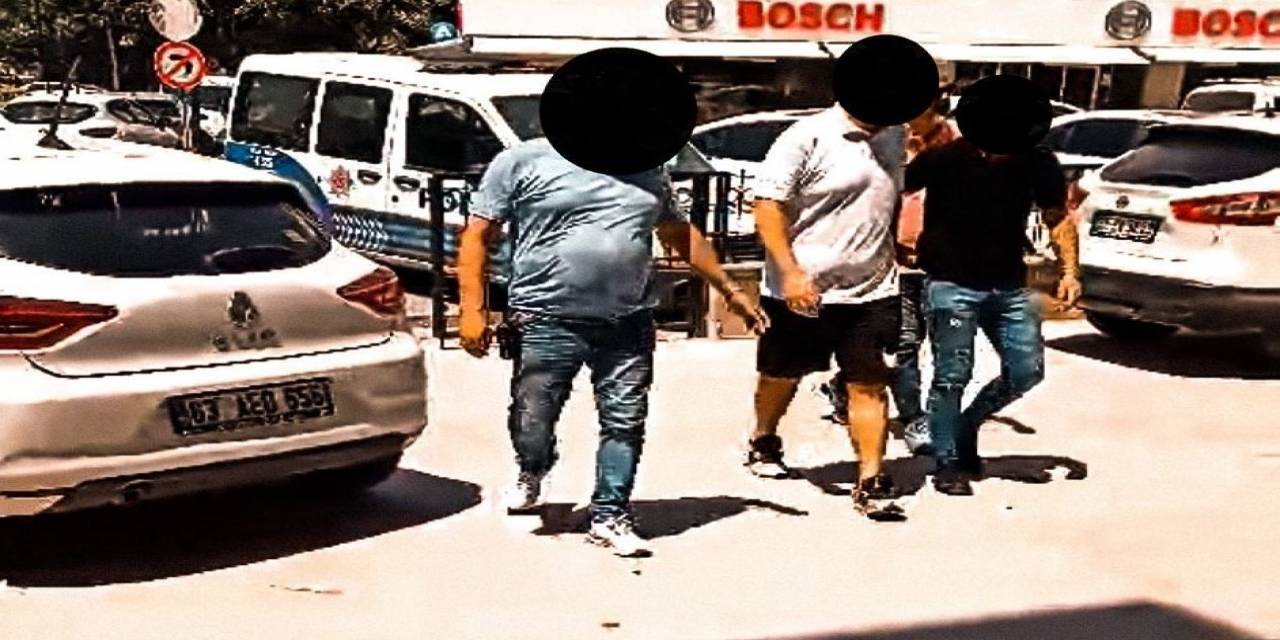 Kuşadası’nda Aranan Şahıslar Polis Ekiplerine Takıldı