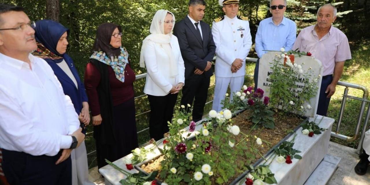 15 Temmuz Şehidi Yaman Kabri Başında Anıldı
