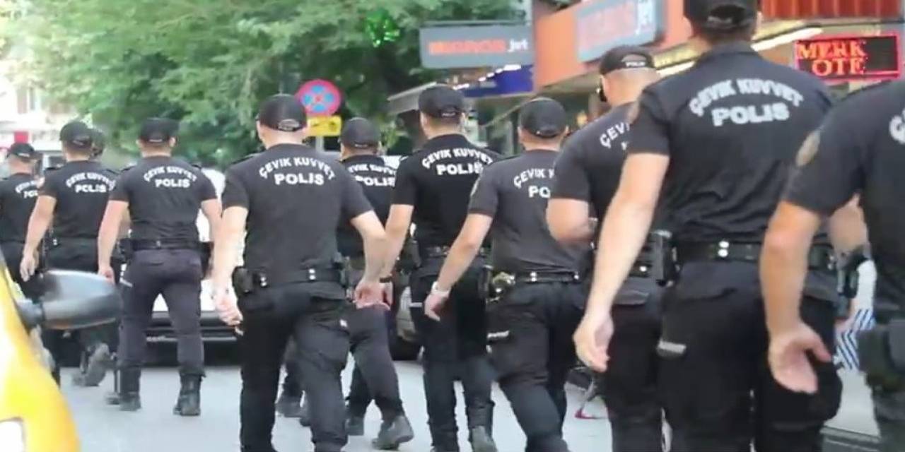 İzmir’de Düzensiz Göçmenlere Bir Operasyon Daha: 170 Kişi Yakalandı