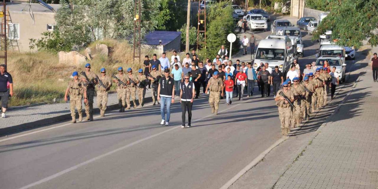 Kahramanmaraş’ta "şehitleri Anma Ve Yemliha Yürüyüşü" Düzenlendi