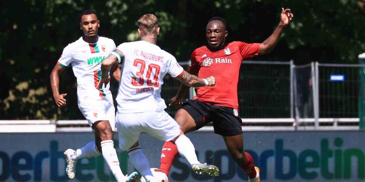 Beşiktaş’ın Augsburg İle Oynadığı Hazırlık Maçı Saha Olaylarından Dolayı Tamamlanamadı