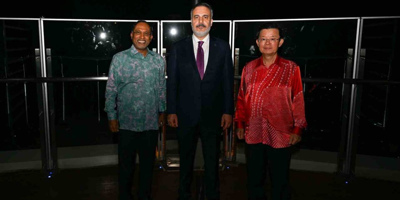 Bakan Fidan, Malezyalı Mevkidaşı Kadir İle Görüştü