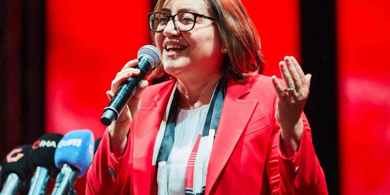 Gazi Şehir, 15 Temmuz’da Yine Tek Yürek Oldu, Demokrasi Meydanı’nı Doldurdu