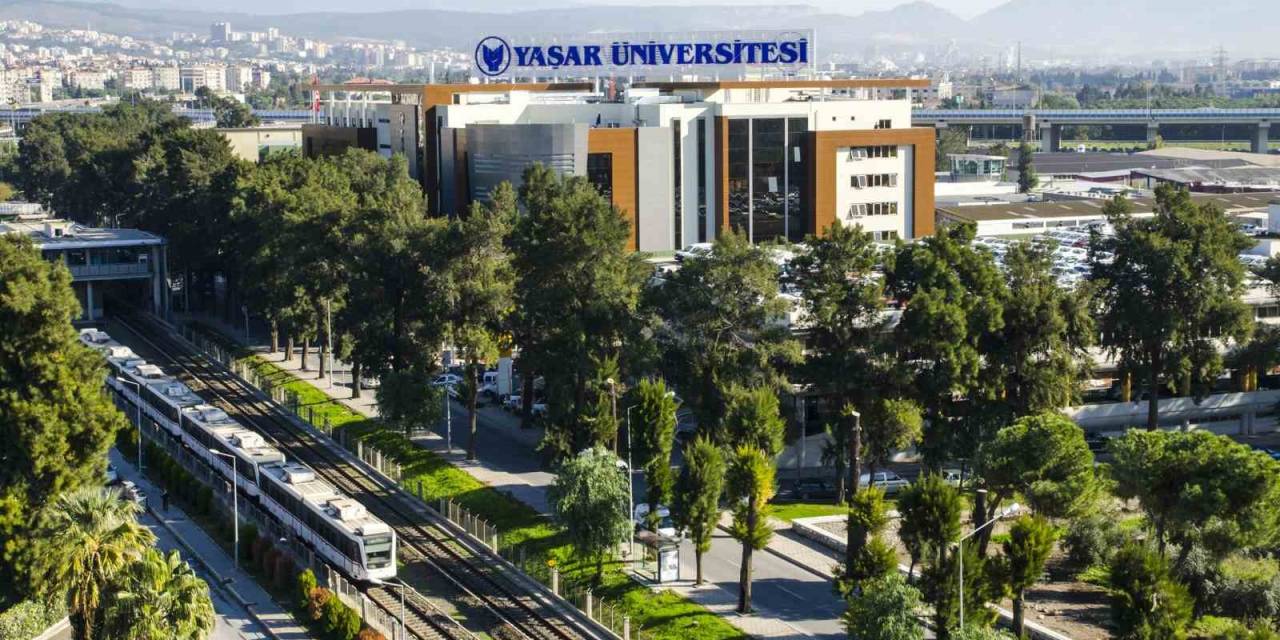 Uzaktan Eğitim Oscar’ını Yaşar Üniversitesi Aldı