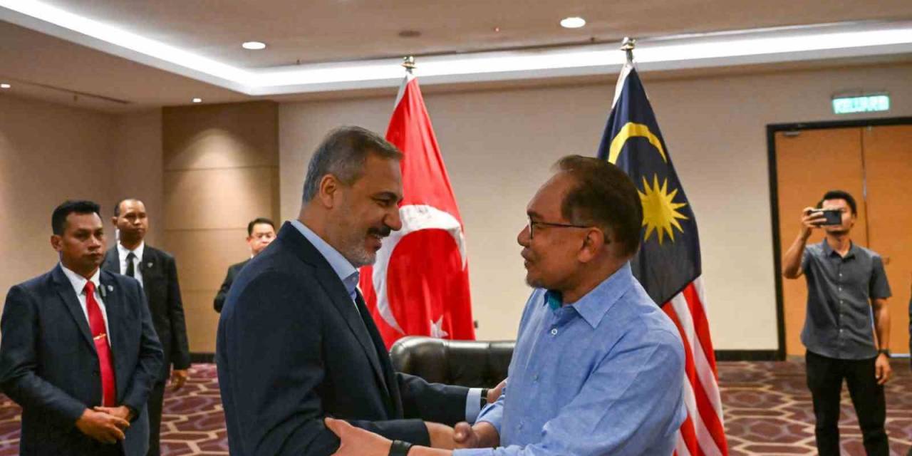 Bakan Fidan, Malezya Başbakanı Ve Başbakan Yardımcısı İle Görüştü