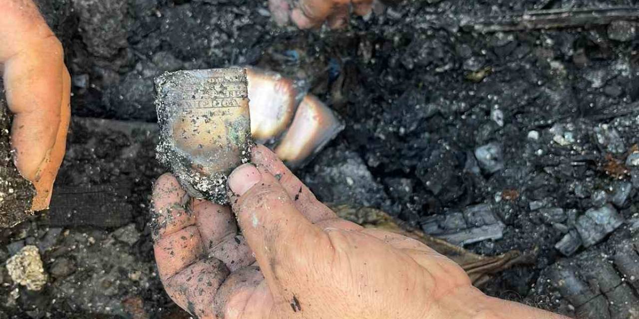 Yangında Ev Kullanılamaz Hale Geldi, Büyük Miktarda Dolar Ve Türk Lirası Yandı