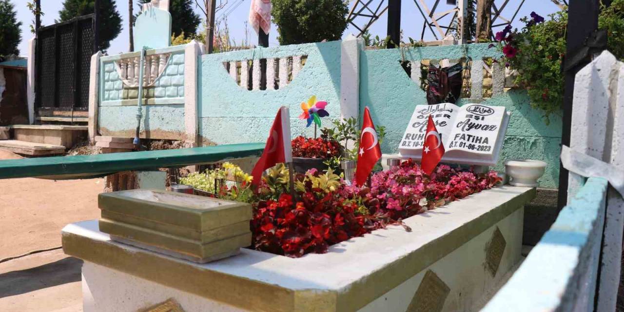 Kanserden Kaybettiği Eşinin Kabrini Bu Hale Getirdi: Gören Dönüp Bir Daha Bakıyor
