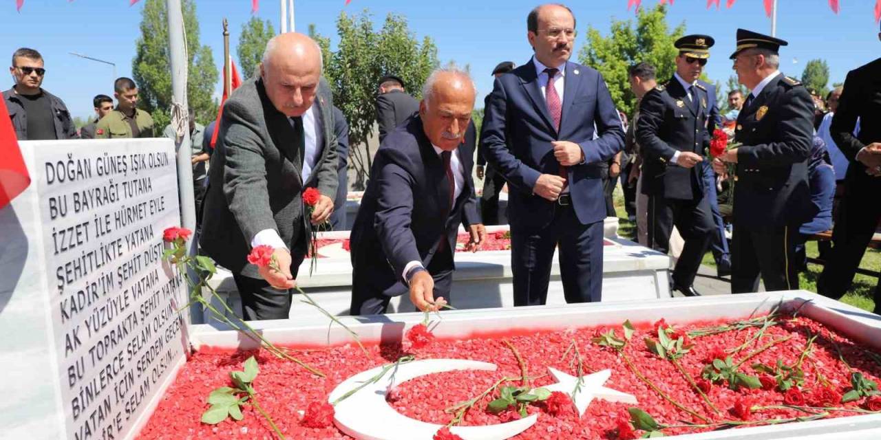 Çomaklı; 15 Temmuz Kahramanlarını Unutmayacağız