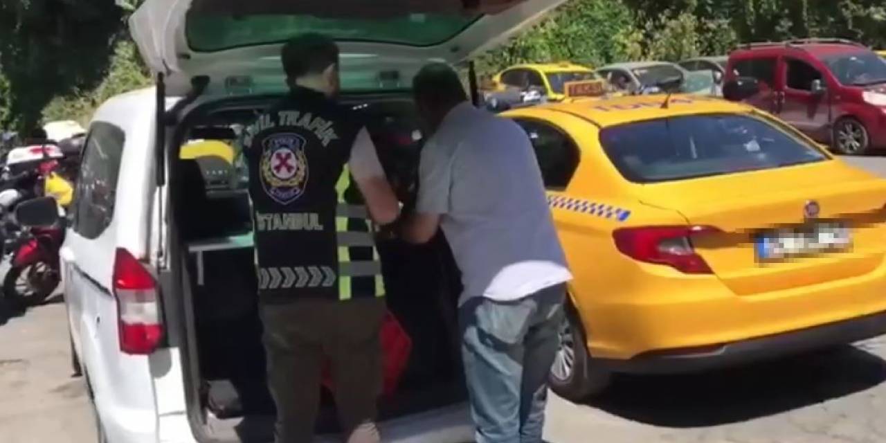 Fazla Yolcu Olduğu İçin Taksimetre Açmayıp Ekstra Para İsteyen Taksiciye Ceza
