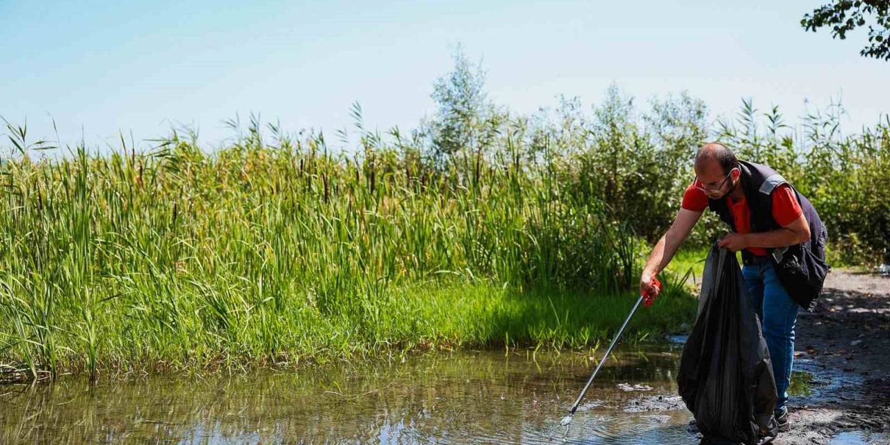 Sapanca Gölü Ve Etrafı Büyükşehir Belediyesi Ekiplerine Emanet