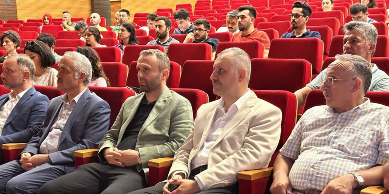 RTEÜ'de 15 Temmuz Demokrasi ve Milli Birlik Günü Paneli Düzenlendi