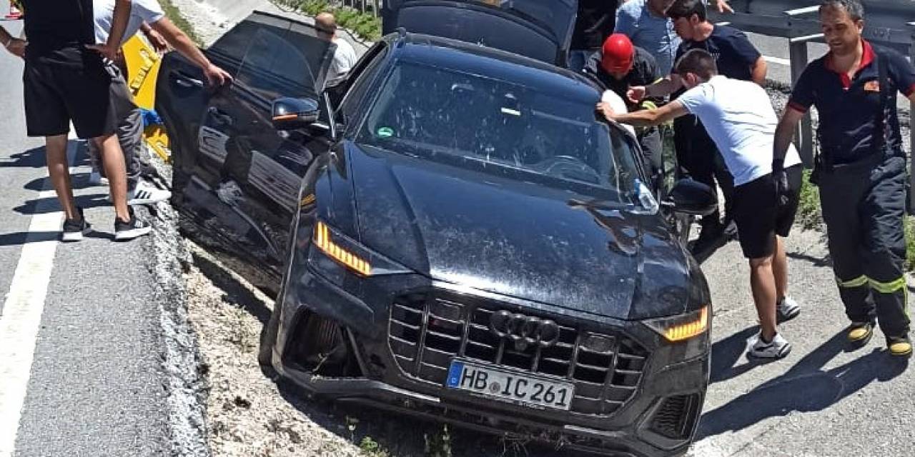 Otomobil Boş Su Kanalına Devrildi: 1 Yaralı