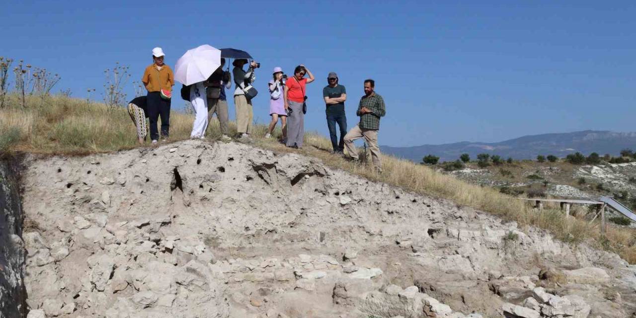 8600 Yıllık Kalıntılar Bulunan Ekşihöyük, Çinlilerin Dikkatini Çekti