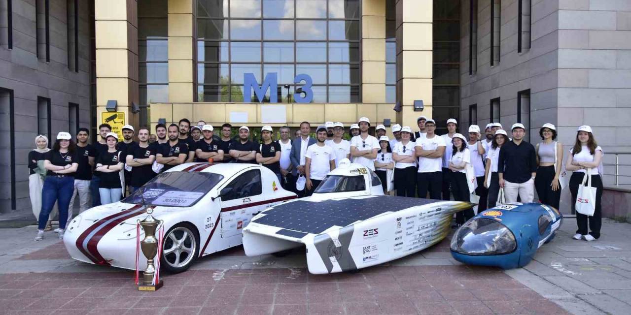 İtü Zes Güneş Arabası Ekibi Türkiye Turuna Çıktı