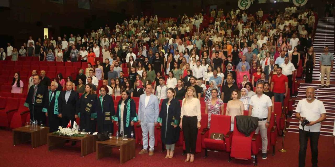 Ç.ü. Abdi Sütcü Sağlık Hizmetleri Myo’da Mezuniyet Sevinci