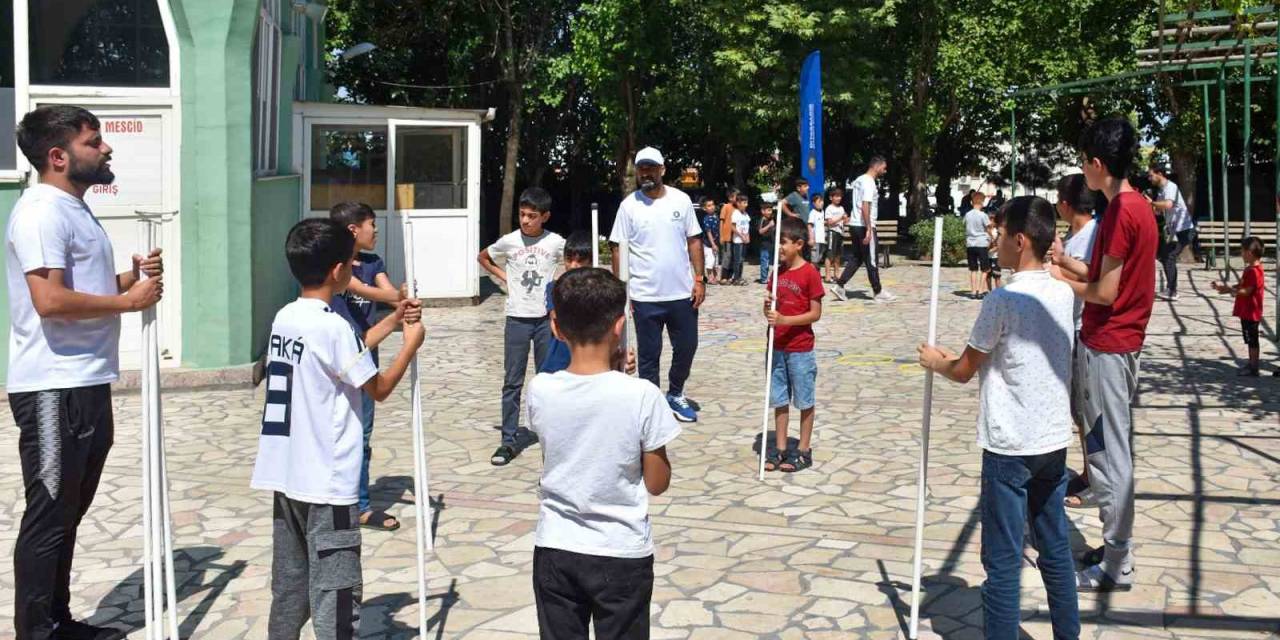 Diyarbakır’da 15 Antrenörden Oluşan Mobil Ekip Kur’an Kursu Öğrencilerinin Yeteneklerini Keşfediyor