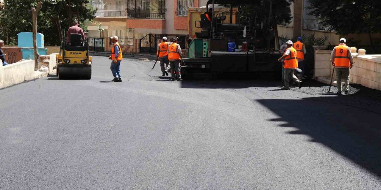 Haliliye’de Mahalleler Sıcak Asfaltla Buluşuyor